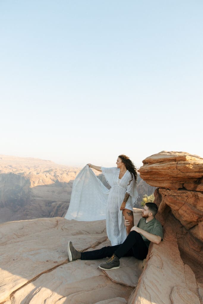 couple looking over a overlook in arizona