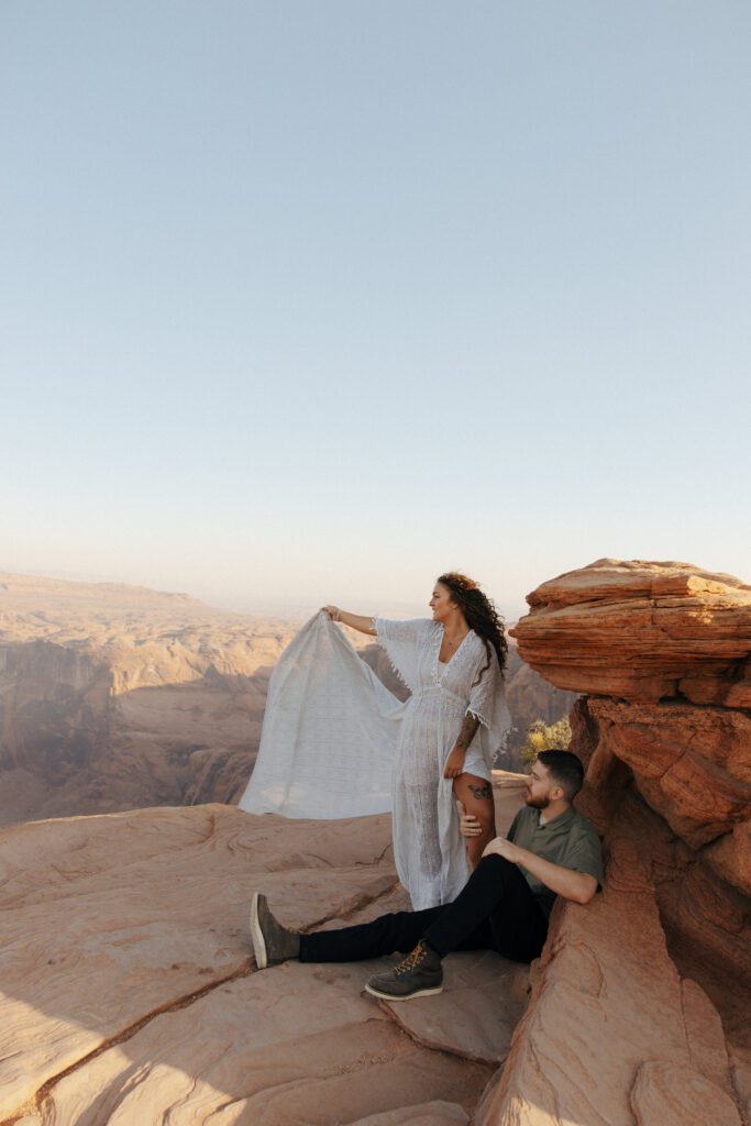 couple looking over a overlook in arizona